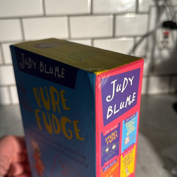 Judy Blume box set of 5 kids books // like new - Picture 5 of 7